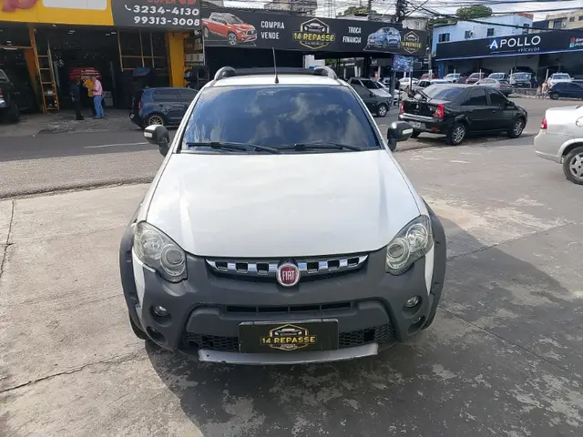 Carro Fiat Strada 2014 Adv.1.8 16V Dualogic Flex CD