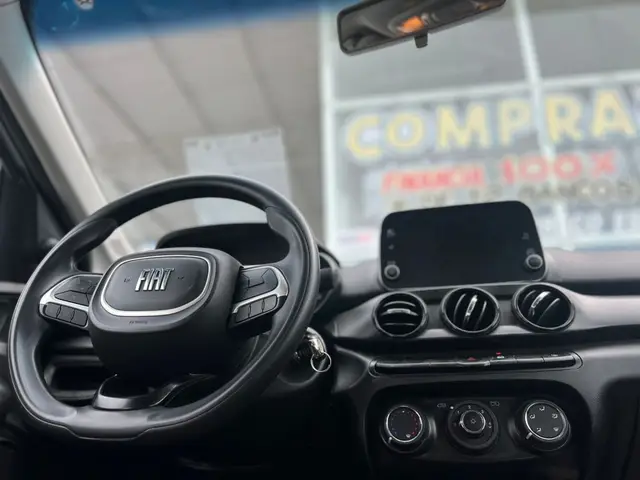 Carro Fiat Cronos 2023 Drive 1.0 (Flex) MT