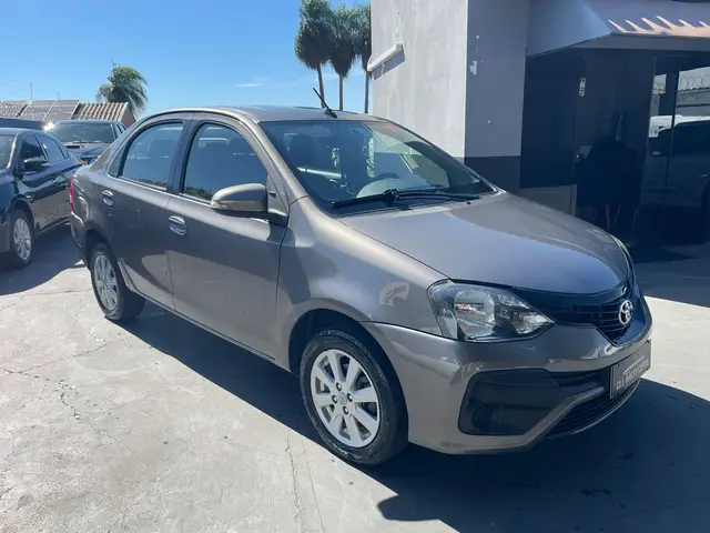 Carro Toyota Etios Sedan 2020 X Plus 1.5 (Aut) (Flex)