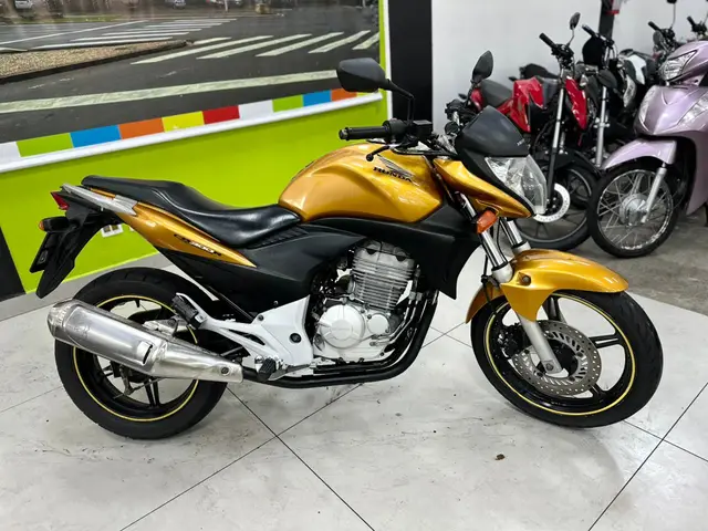 Moto Honda CB 300R 2010 Standard