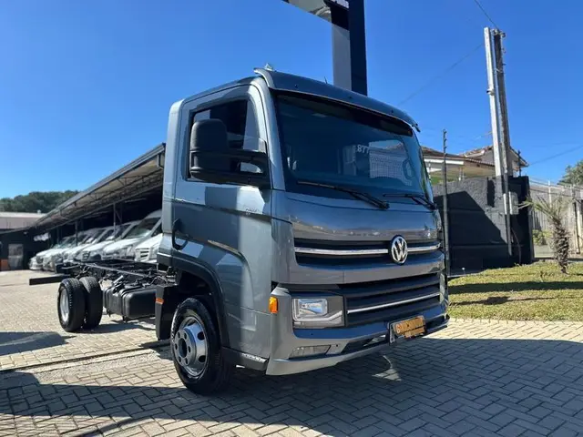 Caminhão Volkswagen Express 2022 DRC 4X2 2p (diesel) (E5)
