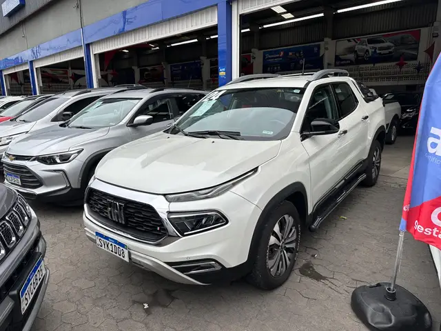 Carro Fiat Toro 2024 Volcano 2.0