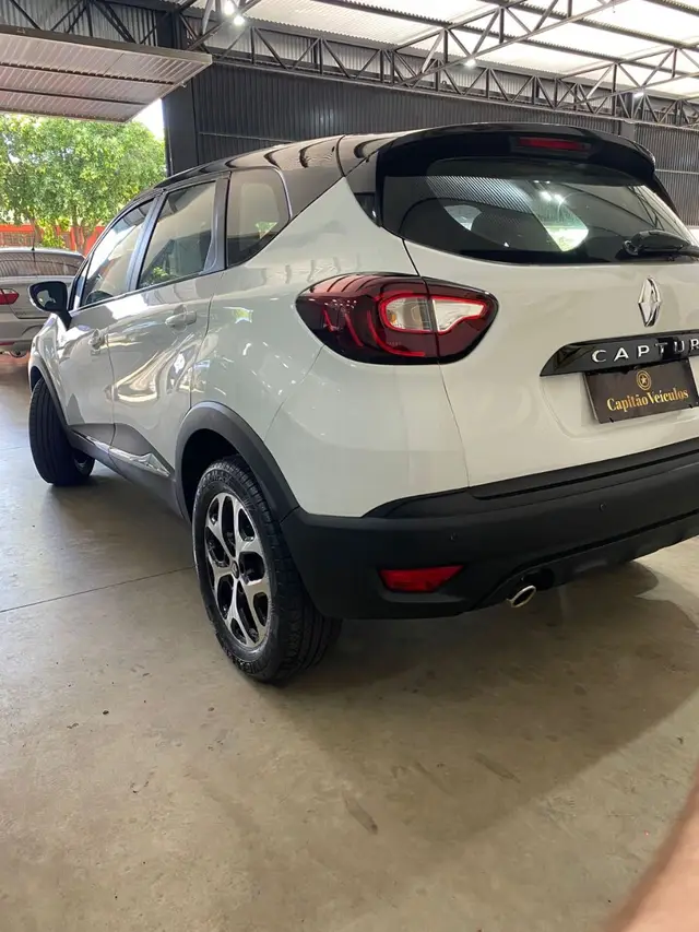 Carro Renault Captur 2019 Life 1.6 16v SCe CVT (Flex)