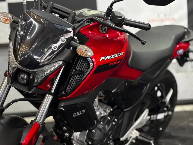 Moto Yamaha Fazer FZ15 2025 Connected