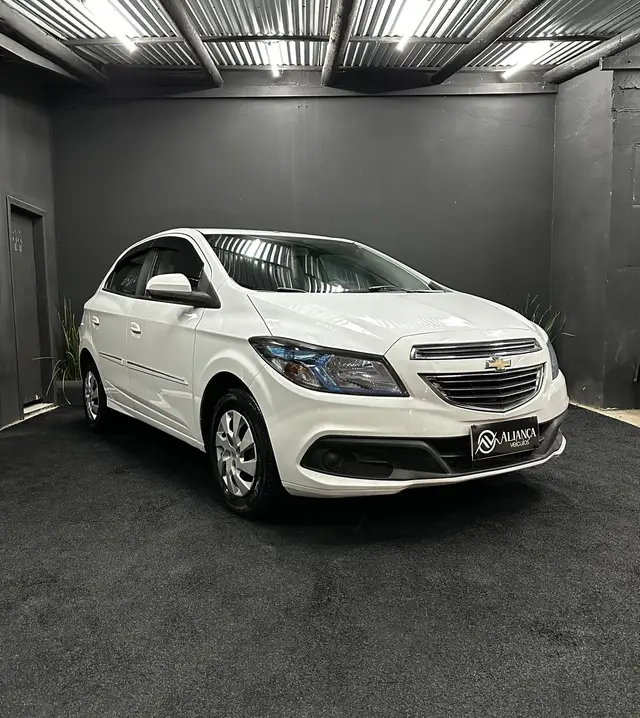 Carro Chevrolet Onix 2016 1.4 LT SPE/4