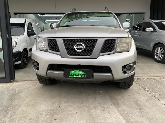 Carro Nissan Frontier 2015 2.5 TD CD 4x4 SV Attack