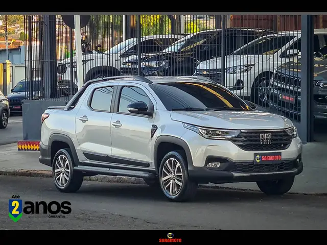 Carro Fiat Strada 2025 Volcano 1.3