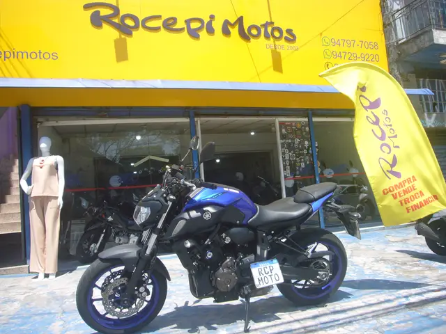 Moto Yamaha MT-07 2023 ABS