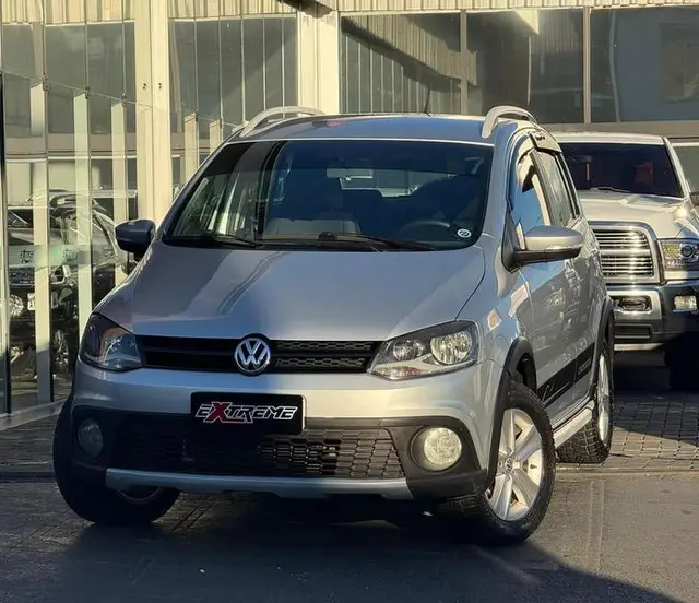Carro Volkswagen CrossFox 2011 1.6 (Flex)