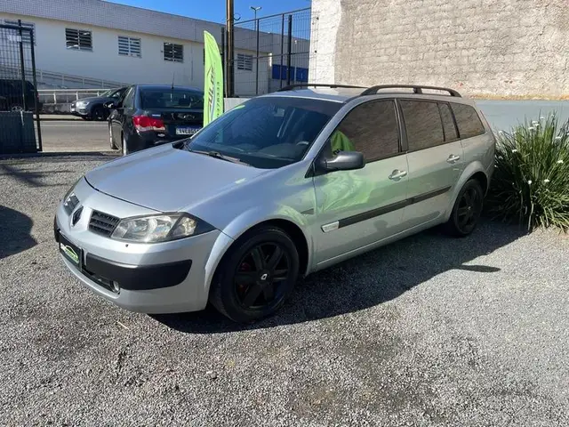 Carro Renault Megane Grand Tour 2008 Mégane Grand Tour Dynamique 2.0 16V