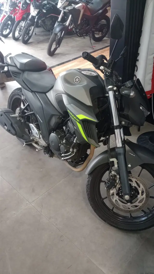 Moto Yamaha Fazer FZ25 2024 Flex