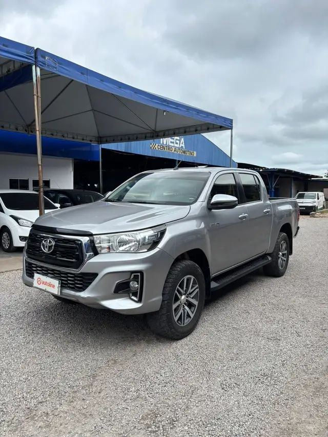 Carro Toyota Hilux Cabine Dupla 2020 Hilux 2.8 TDI SRV CD 4x4 (Aut)