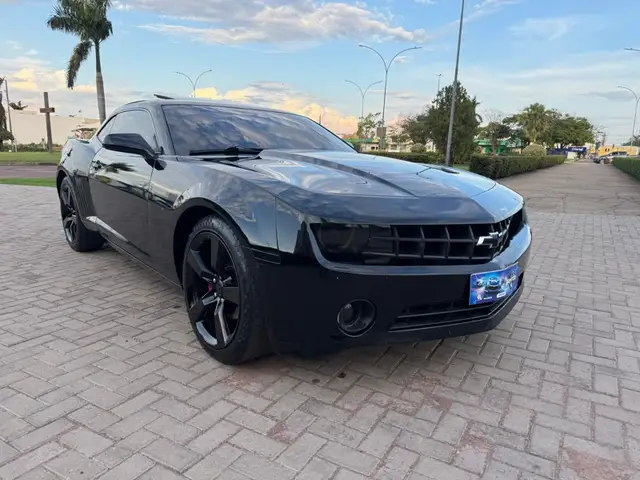 Carro Chevrolet Camaro 2010 6.2 2SS