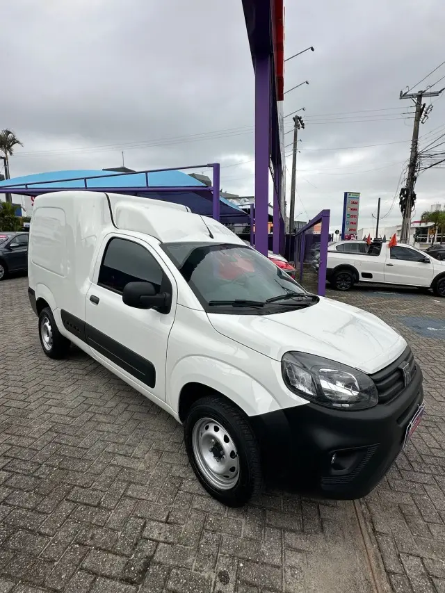 Carro Fiat Fiorino 2025 Endurance 1.4