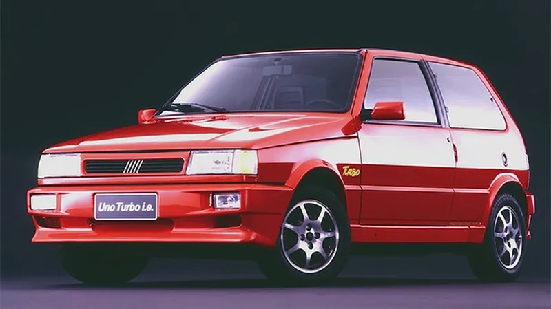 Uno Turbo: a desastrosa 1ª experiência da Fiat com motor turbo
