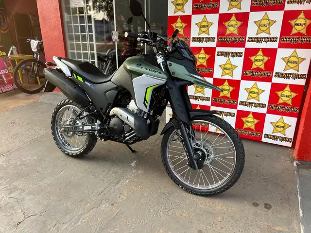 Moto Yamaha XTZ 250 Lander 2025 Connected