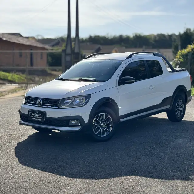 Carro Volkswagen Saveiro 2017 Cross 1.6 16v MSI CD (Flex)