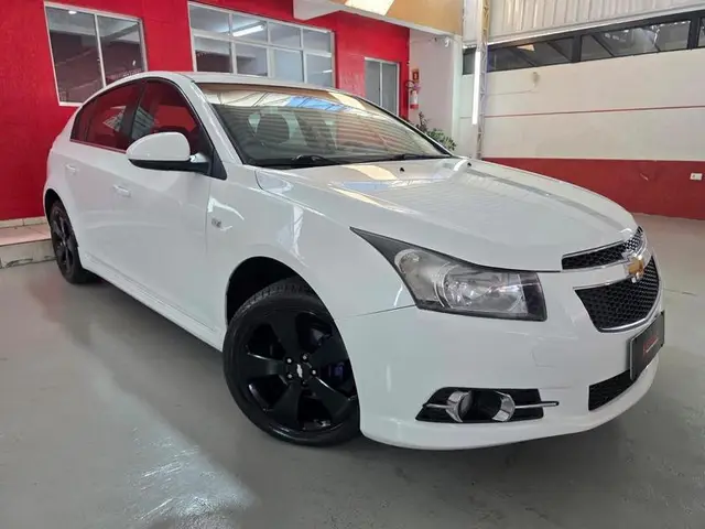 Carro Chevrolet Cruze Sport6 2013 LT 1.8 16V Ecotec (Flex)