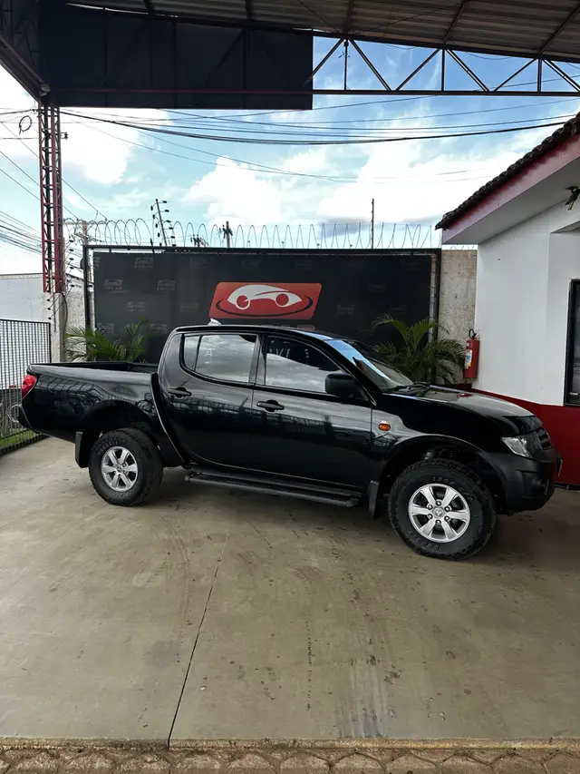 Carro Mitsubishi L200 Triton Sport 2017 3.2 DID-H GL 4WD