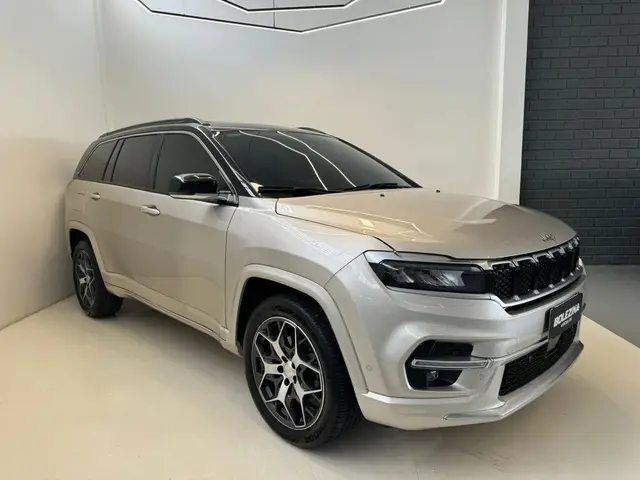 Carro Jeep Commander 2022 Overland T270 Flex (Aut)