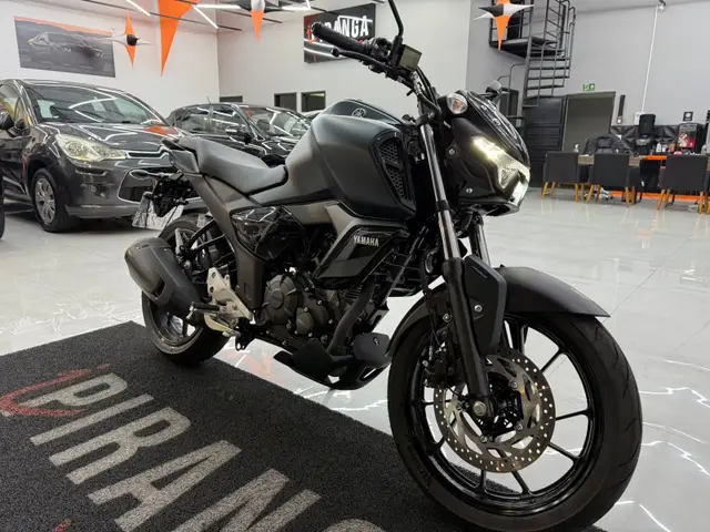 Moto Yamaha Fazer FZ15 2025 Connected