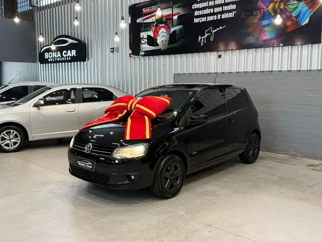 Carro Volkswagen Fox 2011 1.0 8V (Flex) 2p