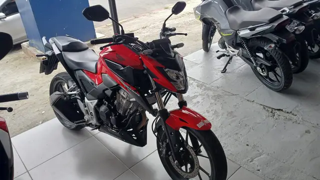 Moto Honda CB 300F Twister 2024 (ABS)