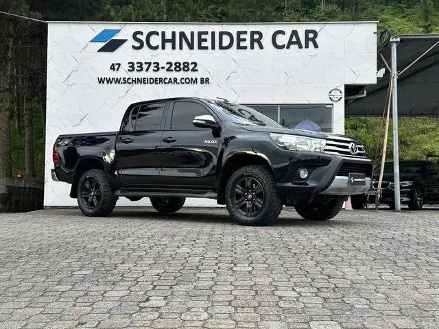 Carro Toyota Hilux Cabine Dupla 2016 Hilux 2.8 TDI SRV CD 4x4 (Aut)
