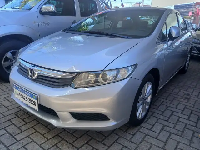 Carro Honda Civic 2012 New  LXS 1.8 16V i-VTEC (Flex)