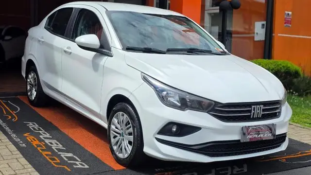 Carro Fiat Cronos 2024 Drive 1.3