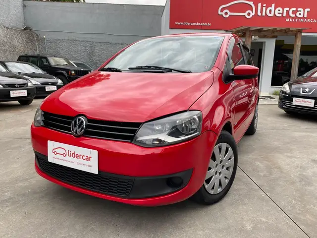 Carro Volkswagen Fox 2011 1.0 8V (Flex) 4p