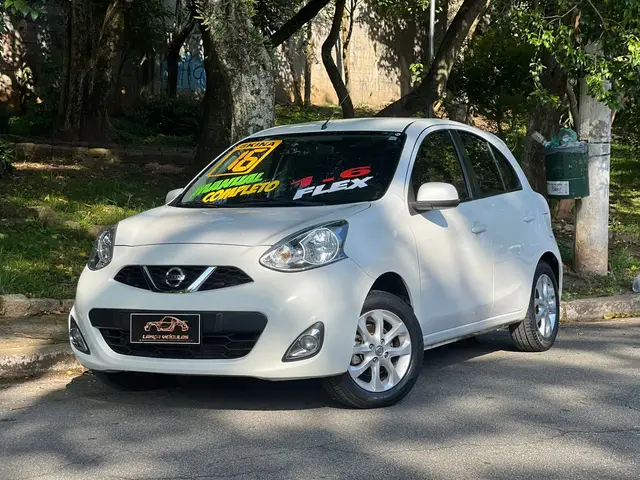 Carro Nissan March 2016 1.6 16V SV (Flex)