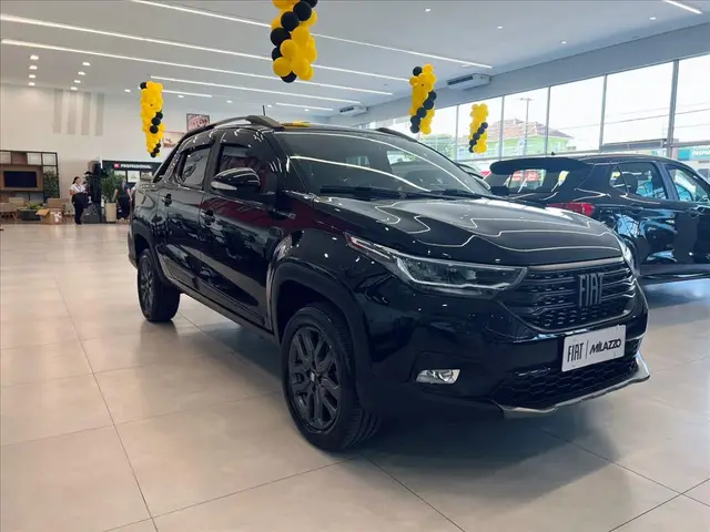 Carro Fiat Strada 2025 Volcano 1.3 Flex 8V CD Aut.