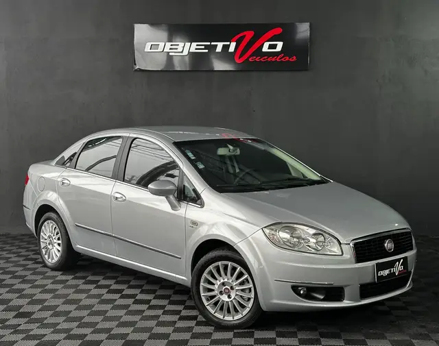 Carro Fiat Linea 2009 Absolute 1.9 16V Dualogic (Flex)