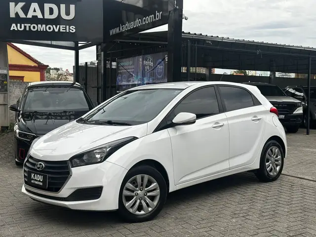 Carro Hyundai HB20 2018 1.6 Comfort Plus (Flex)