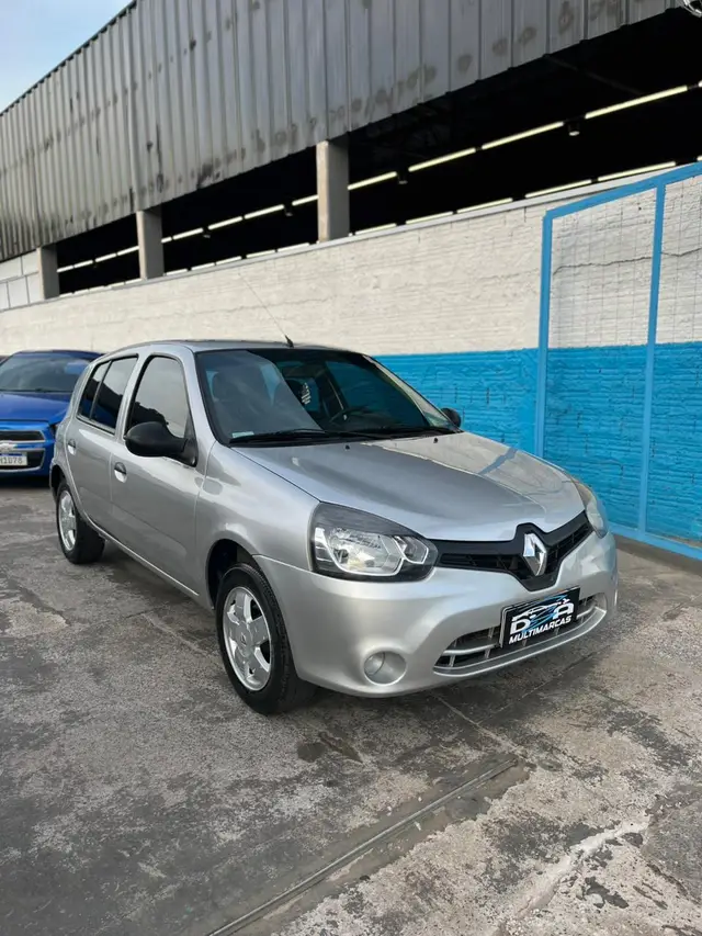Carro Renault Clio 2015 Hatch. RN 1.0 16V