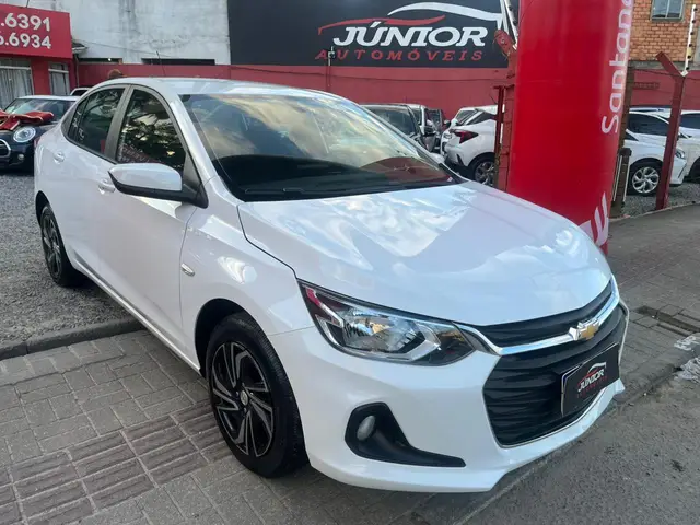 Carro Chevrolet Onix Plus 2024 LT 1.0