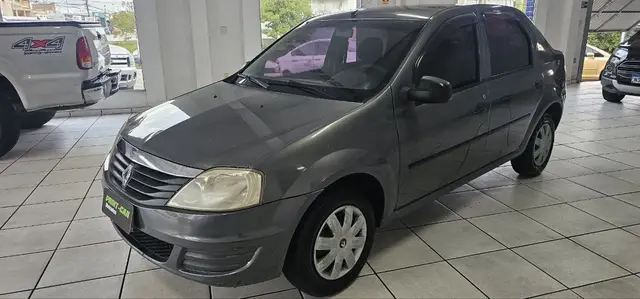Carro Renault Logan 2011 Authentique 1.0 16V (flex)