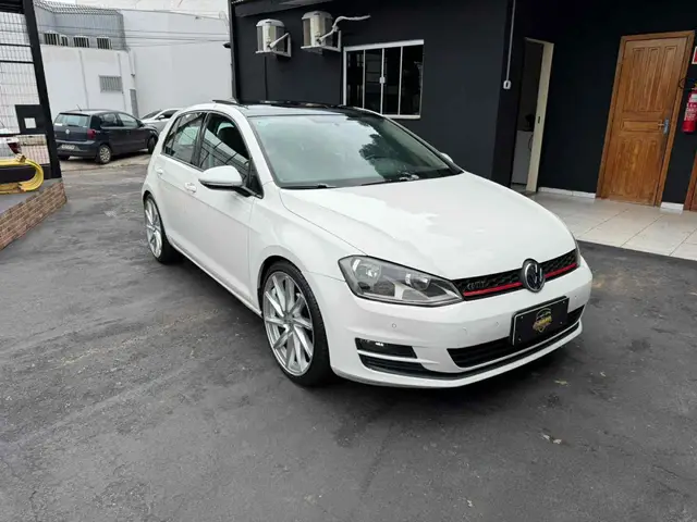 Carro Volkswagen Golf 2015 Comfortline 1.4 TSi