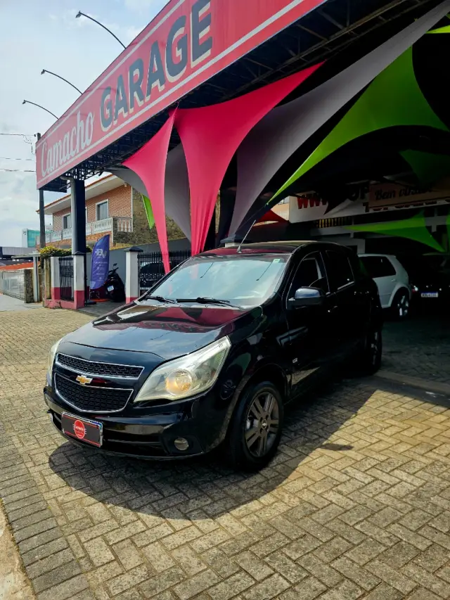 Carro Chevrolet Agile 2011 LTZ 1.4 8V (Flex)