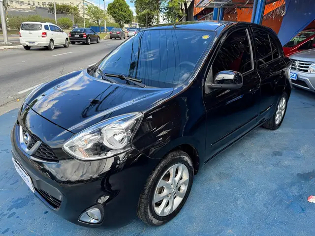 Carro Nissan March 2017 1.0 12V SV (Flex)