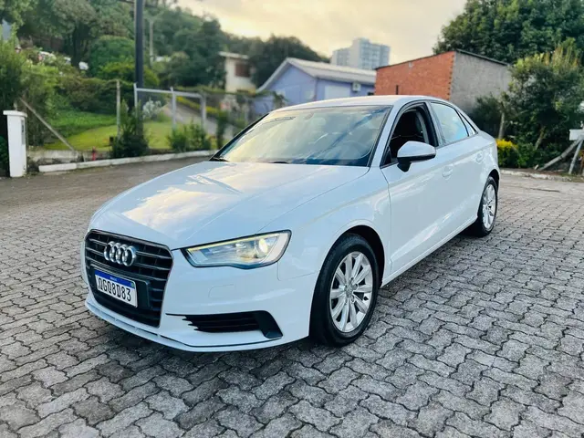 Carro Audi A3 2015 1.4 TFSI Attraction S Tronic
