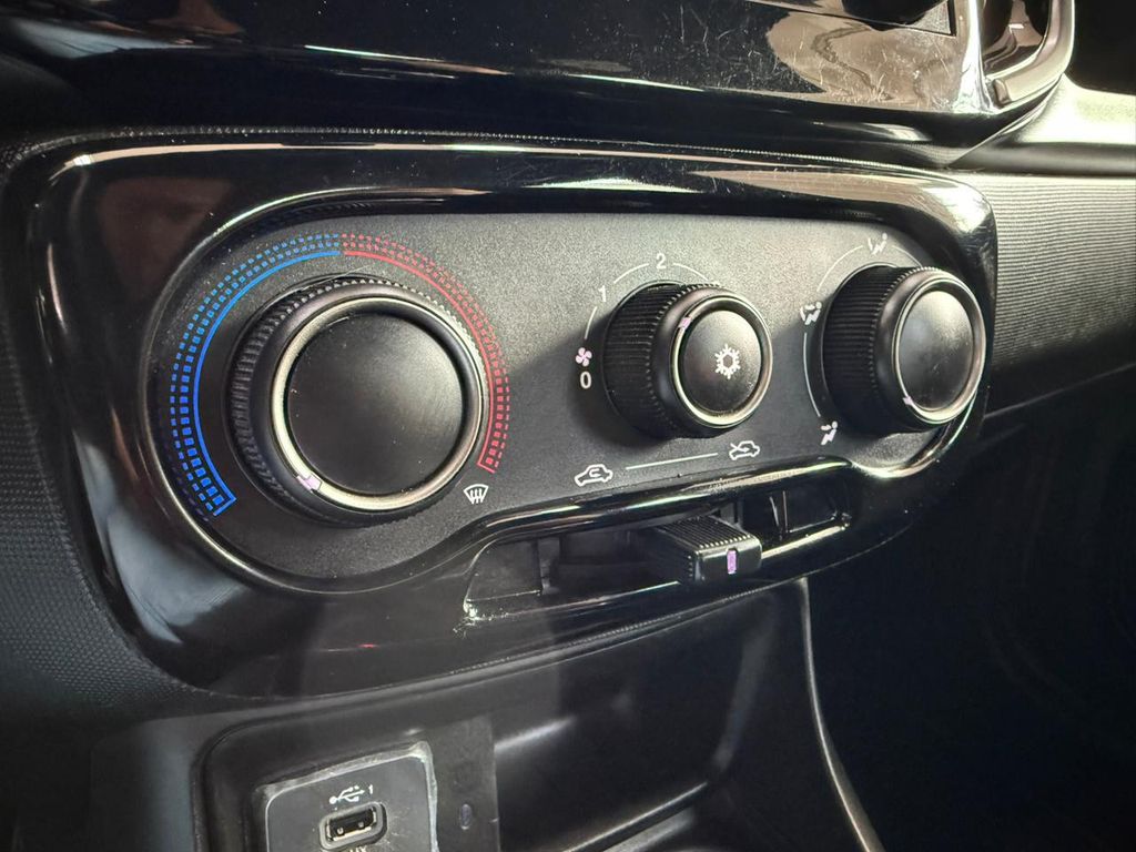 Strada Volcano 1.3 CD AT (Flex)19