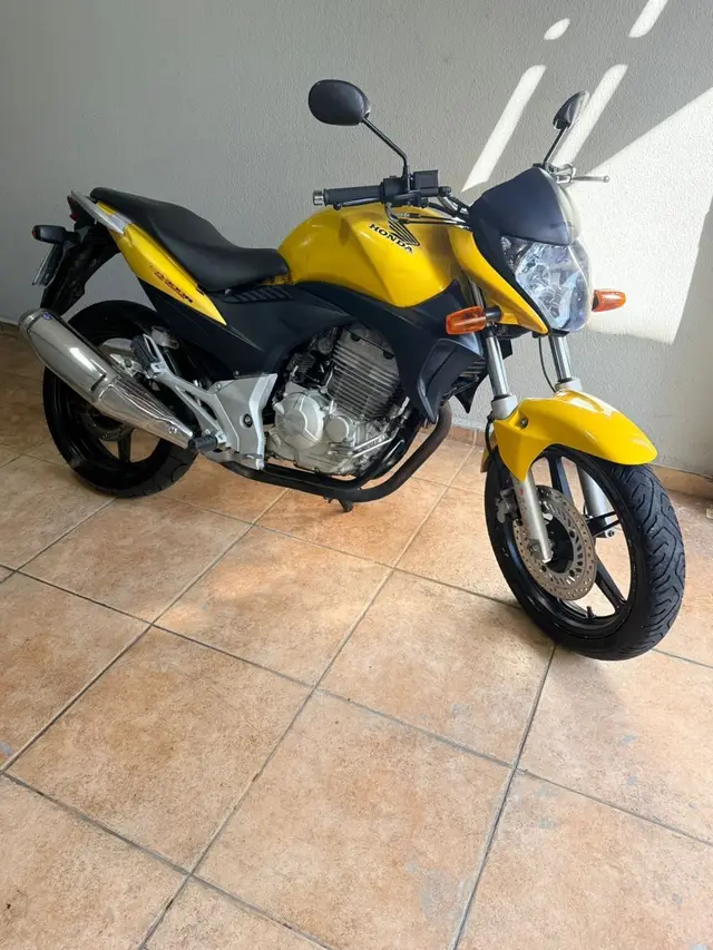 Moto Honda CB 300R 2012 Edição Especial