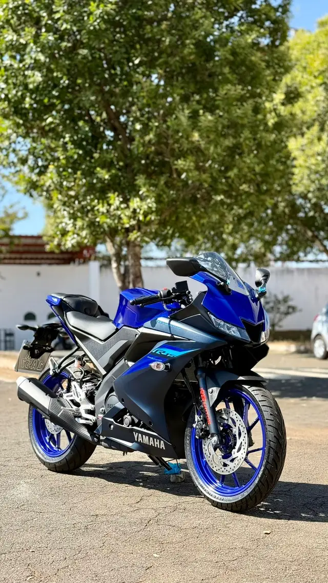 Moto Yamaha YZF R15 2025 ABS