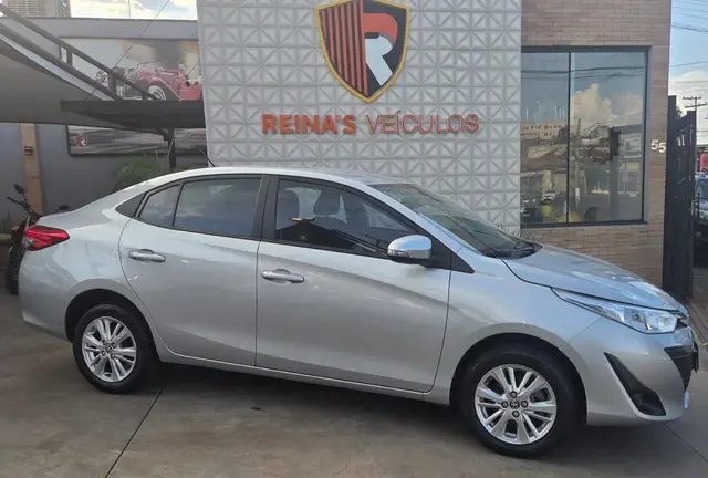 Carro Toyota Yaris Sedan 2019 1.5 XL CVT (Flex)