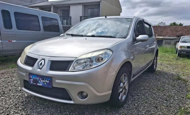 Carro Renault Sandero 2008 Privilège 1.6 8V Hi-Torque (flex)