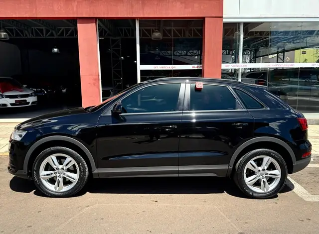 Carro Audi Q3 2016 1.4 TFSI Ambiente S Tronic