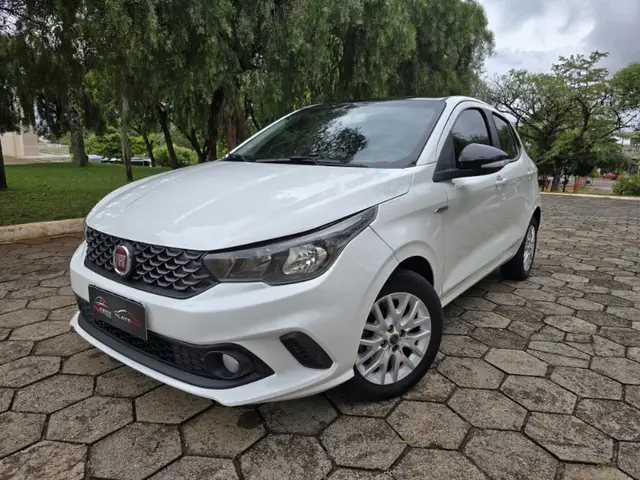 Carro Fiat Argo 2020 Precision 1.8 E.Torq AT6 (Flex)