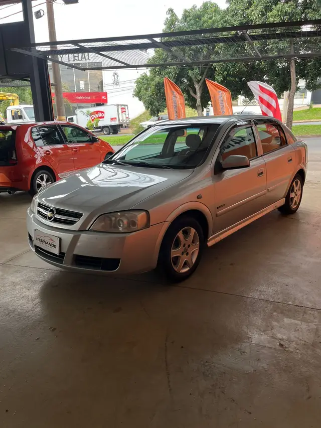 Carro Chevrolet Astra Hatch 2009 Advantage 2.0 (Flex)